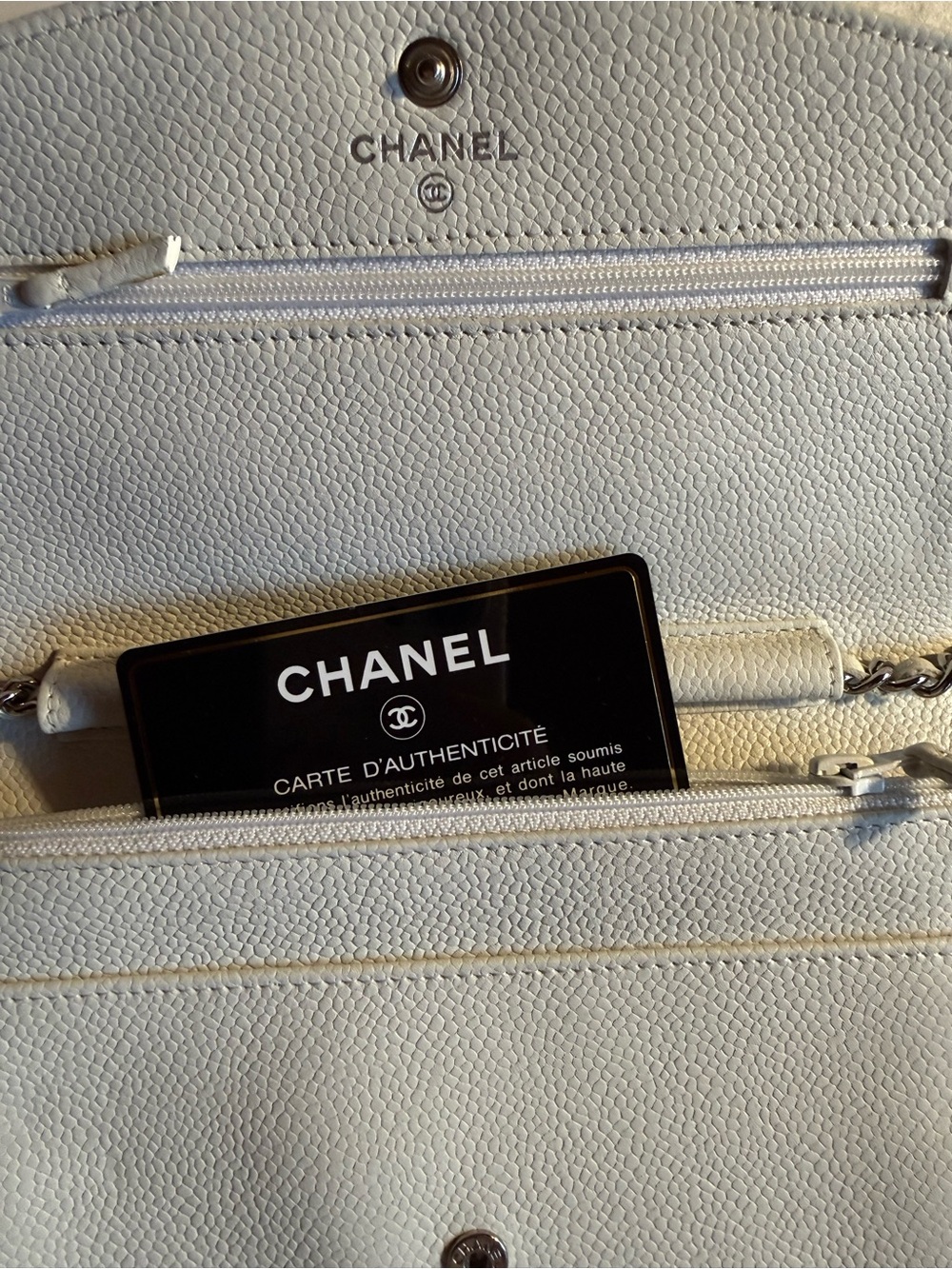 CHANEL White Caviar CC Wallet on Chain with Silver Hardware - Picture 7 of 14